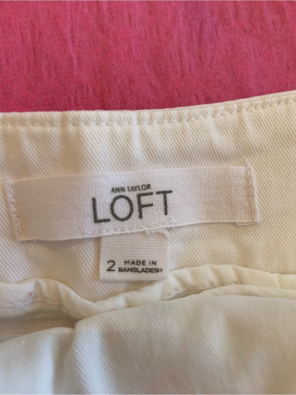 Loft Women’s White Button Accent Casual Shorts - Picture 6 of 7